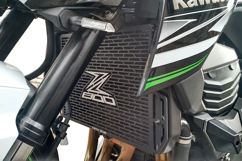 PROTECTOR RADIADOR KAWASAKI Z800 3.webp