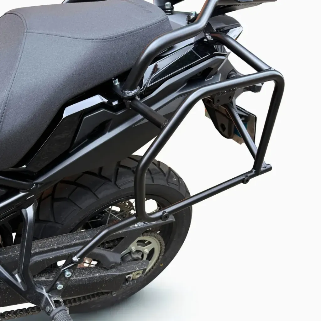 HERRAJE LATERAL SUZUKI VSTROM 800DE