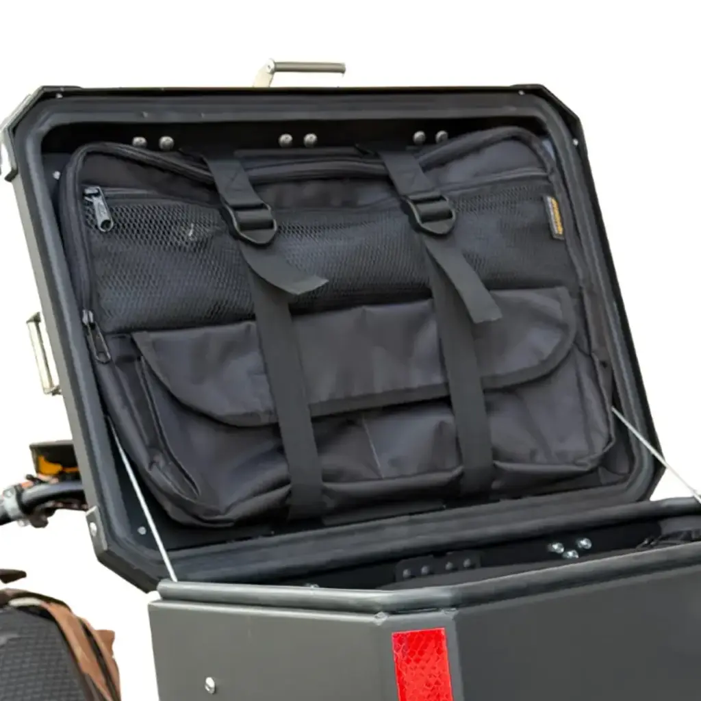 MALETA INTERNA DE TAPA CENTRAL BISON